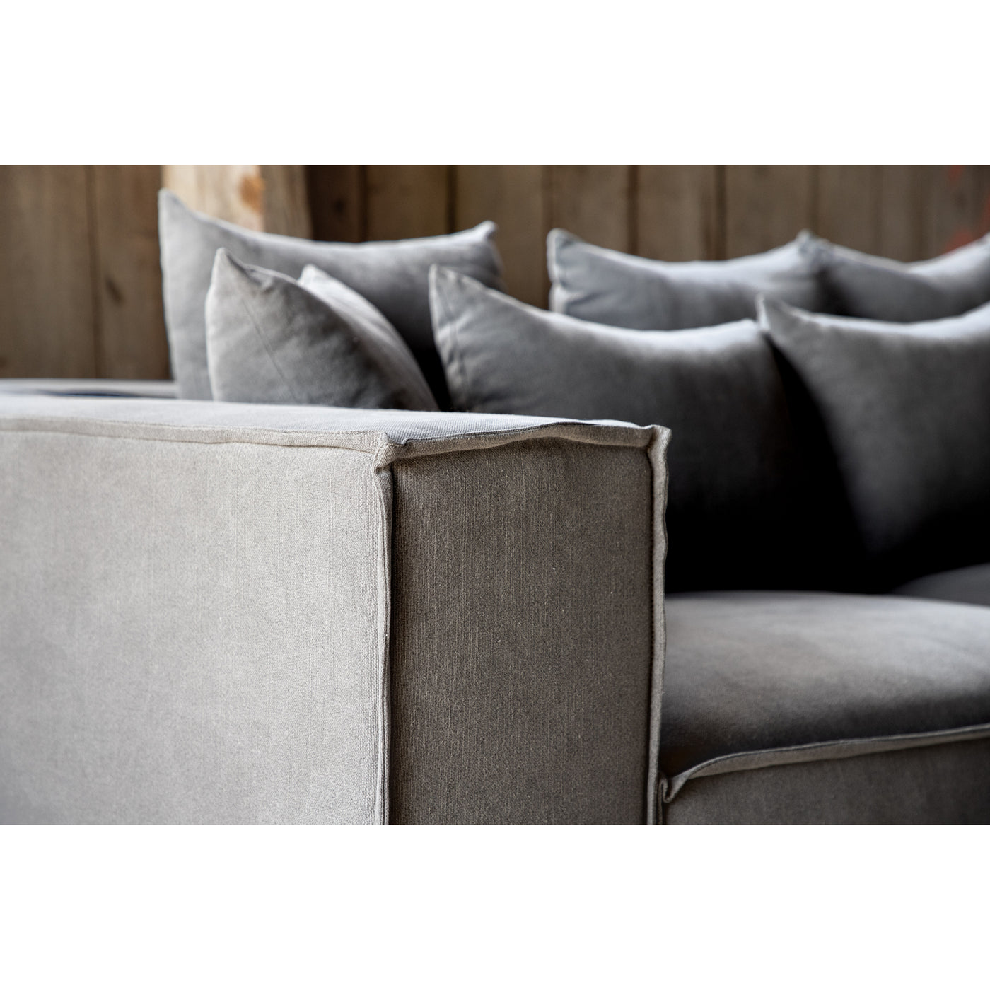 Henrikje 2-Sitzer Sofa Designer Couch Grau